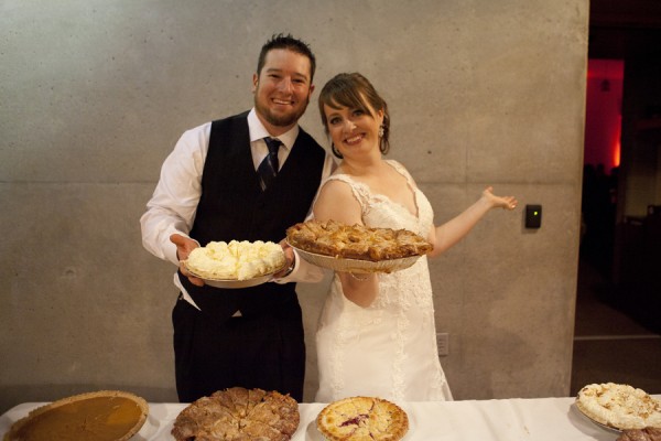 pie-bar-wedding Eco-friendly wedding complete with a pie bar