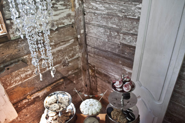 Real-Style-Shoot-Outdoor-Farm-Barn-Rustic-Chic-Eco-Friendly-Green-Weddings-Eco-Beautiful-Weddings Real Style Shoot Outdoor Farm Barn Rustic Chic Eco Friendly Green Weddings Eco Beautiful Weddings