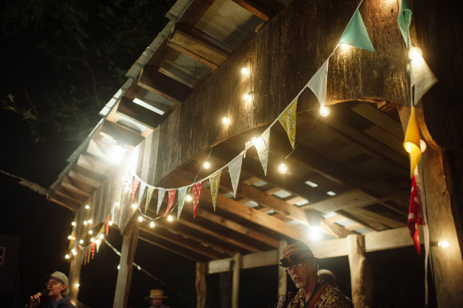 Real-Weddings-Cameron-Walker-Eco-Friendly-Weddings-Green-Weddings-Eco-Beautiful-Weddings-Magazine Real Weddings Cameron Walker Eco Friendly Weddings Green Weddings Eco Beautiful Weddings Magazine